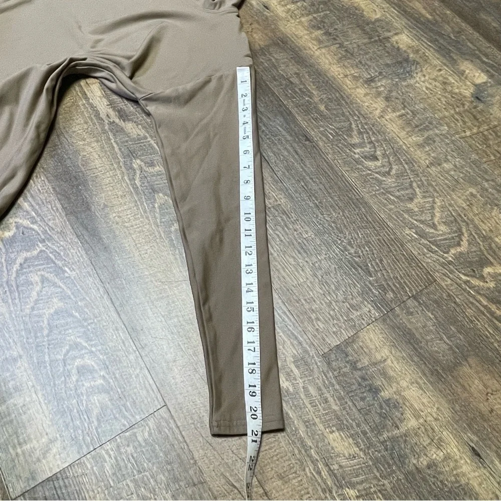 Under Armour Shirt ColdGear MockNeck Mens Medium Tan Brown Fitted Base Layer - Picture 5 of 9